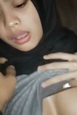 Anjay dapet b0wc1l jilbab polos